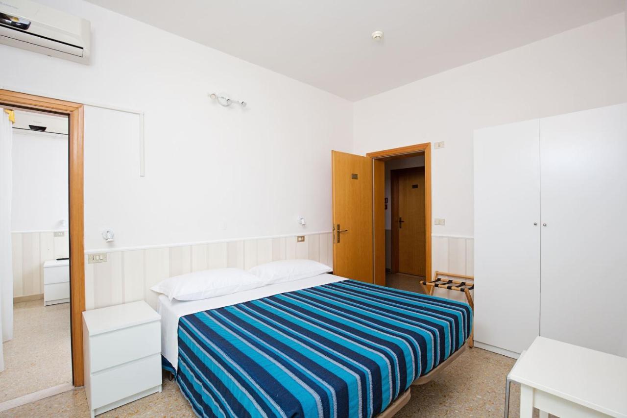 Hotel Helios Riccione Exteriér fotografie
