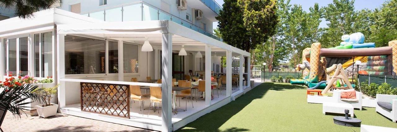 Hotel Helios Riccione Exteriér fotografie